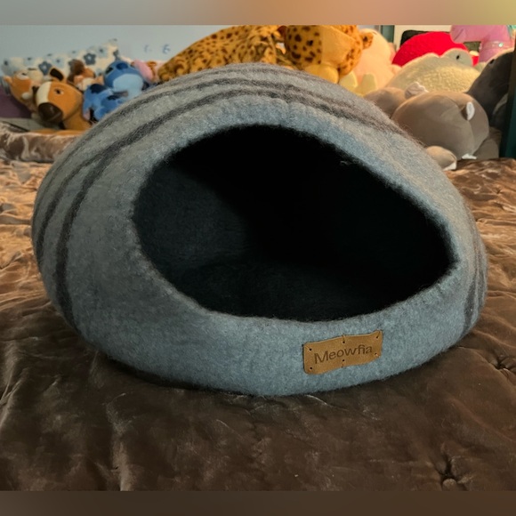 Meowfia Medium Wool Cat Cave - Picture 2 of 11